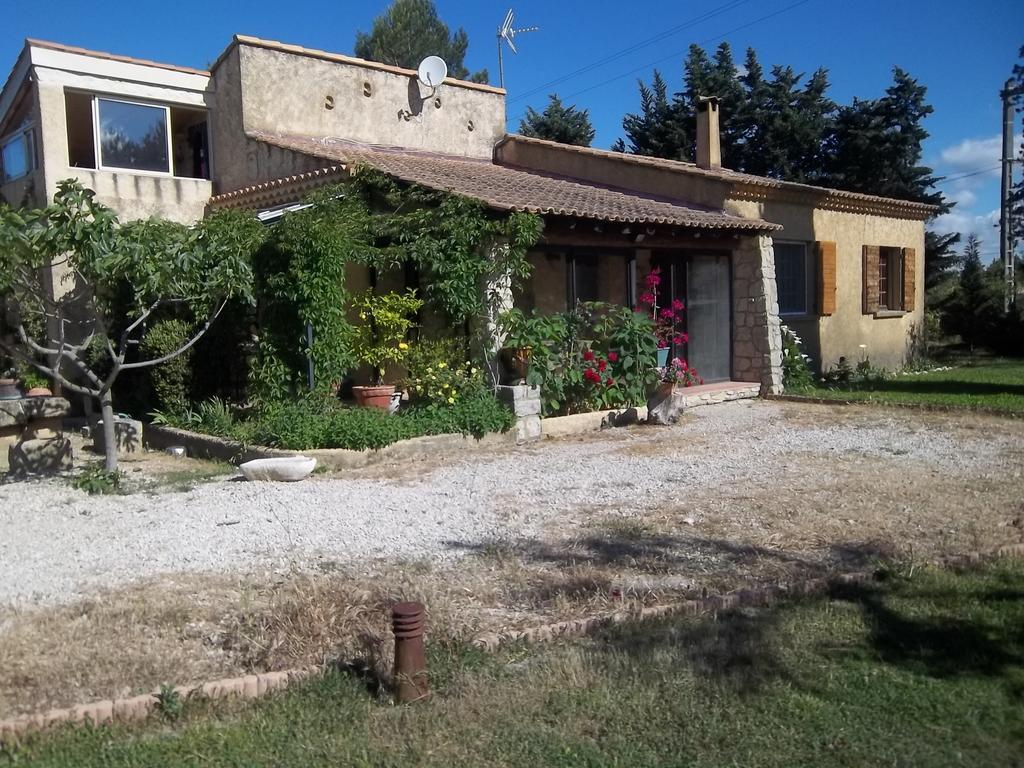 B&B Le Petit Frigouye Rochefort-du-Gard Exterior photo
