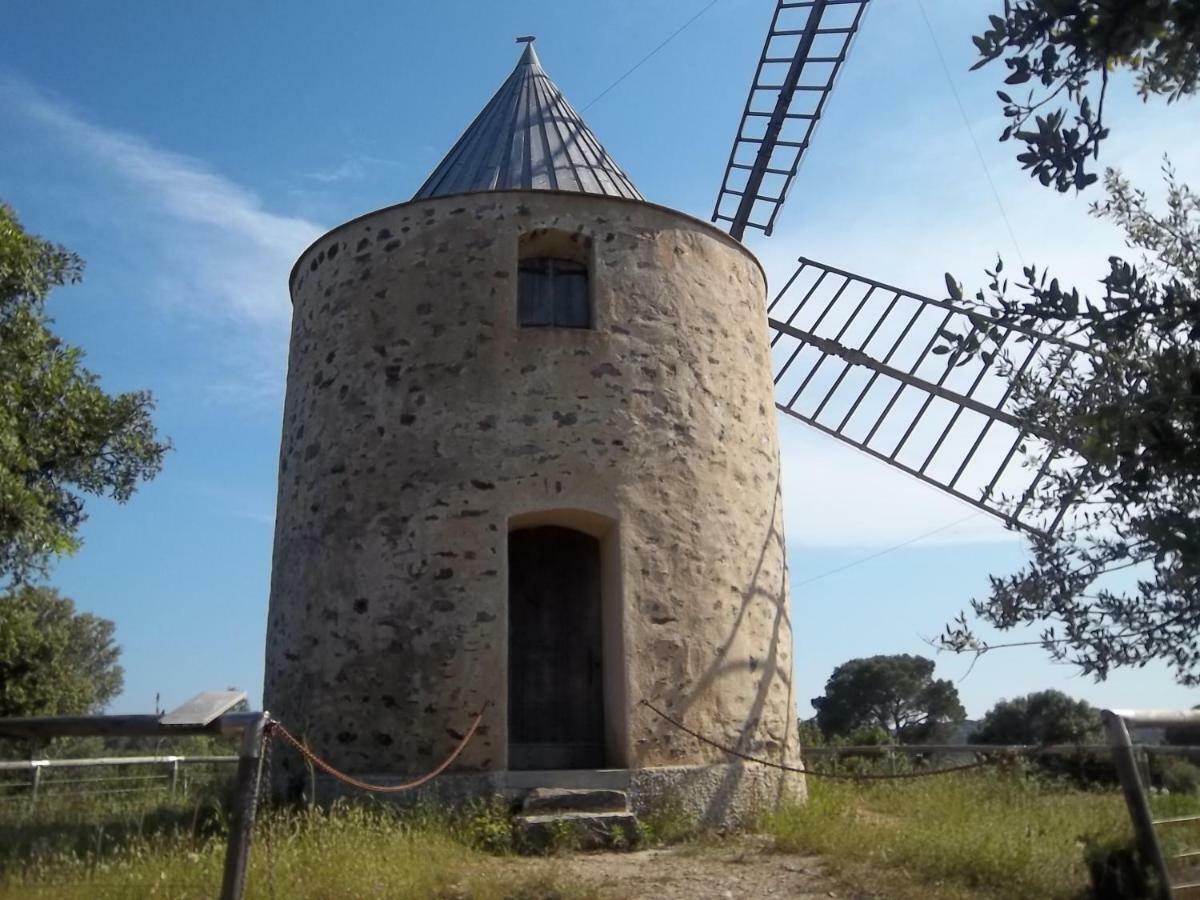 B&B Le Petit Frigouye Rochefort-du-Gard Exterior photo